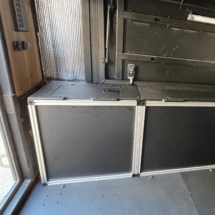 Alu-Cab Canopy Camper V2 – Toyota Tacoma 2005-Present 2nd & 3rd Gen. – Rear Utility Module – 6′ Bed