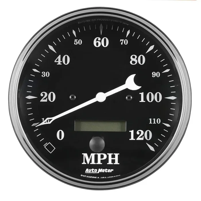 AutoMeter 1789 – Traditional incandescent lighting illuminates around the perimeter of dial