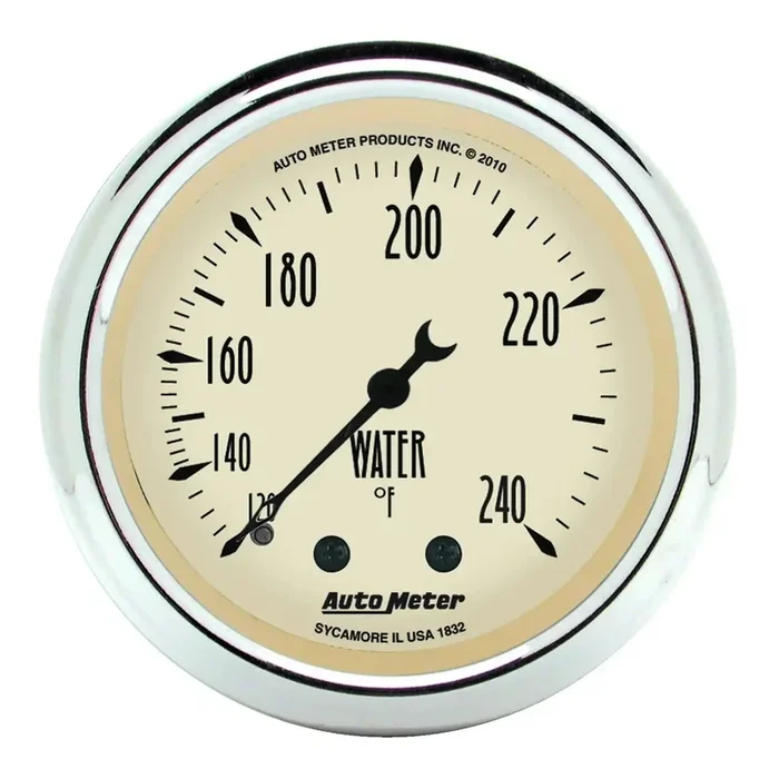 AutoMeter 1811 – Traditional incandescent lighting illuminates around the perimeter of dial