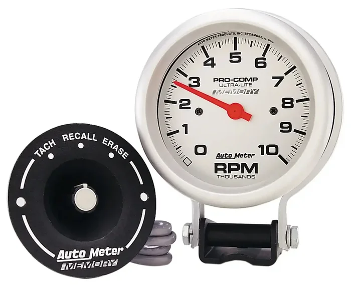 AutoMeter 6604 – Traditional incandescent lighting illuminates around the perimeter of dial