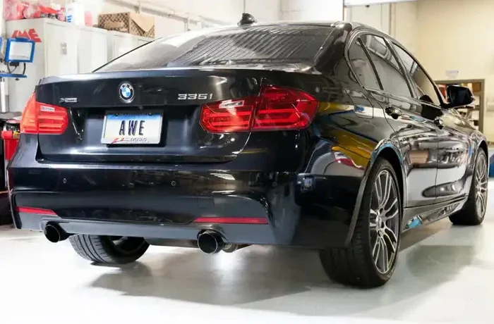 AWE Tuning BMW F3X 335i/435i Touring Edition Axle-Back Exhaust – Diamond Black Tips (102mm)