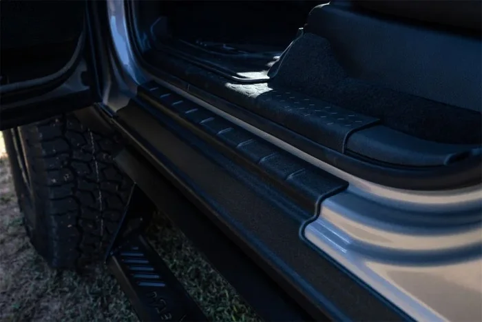 Bushwacker 2021 Ford Bronco 4-Door Armor Rocker Panel – Black
