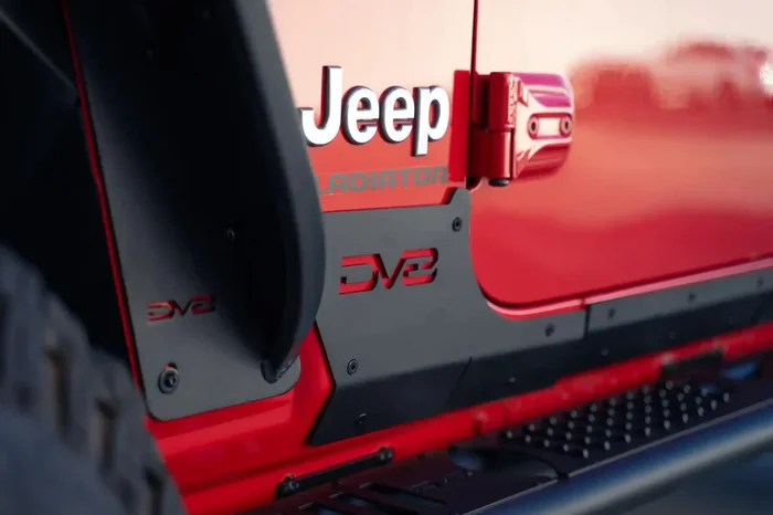 DV8 Offroad SRGL-09 – 3mm thick steel plate to protect agianst rocks and debris.