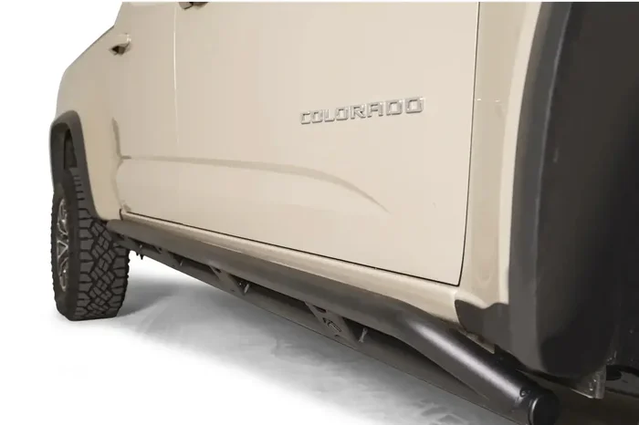 Fab Fours CC21-G2050-1 – Rocker Panel Guard