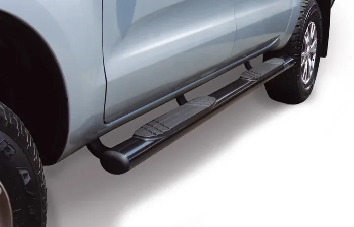Go Rhino 4in OE Xtreme SideSteps – Black – 67in