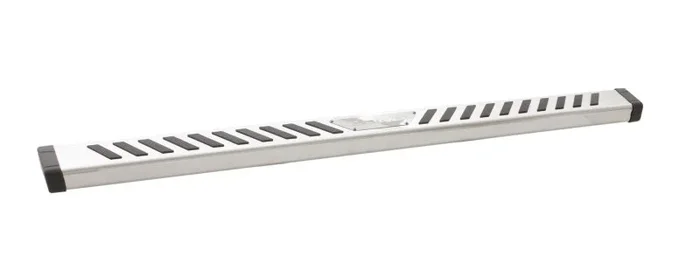 Lund 07-17 Chevy Silverado 1500 Crew Cab Summit Ridge 2.0 Running Boards – Stainless