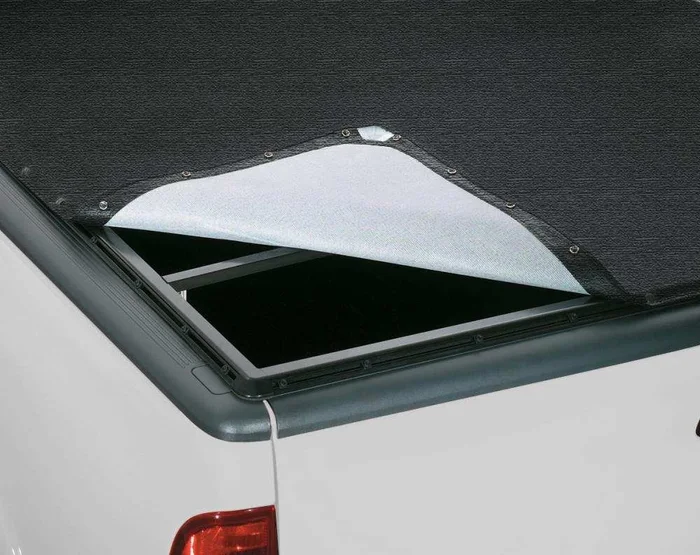 Lund 900122 – Genesis Snap Tonneau Cover