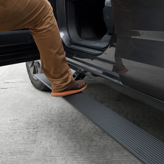 RealTruck 11-22 Ram 2500/3500 CC 4dr VoltStep Electric Running Board Kit (No Drill) – Tex. Blk