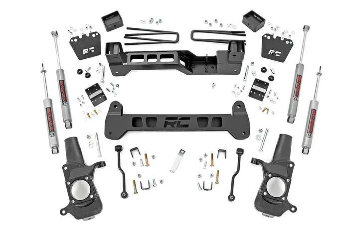 Rough Country Lift Kit Chevy Silverado 2500HD 2WD (2001-2010) 6 ” Lift w/ Shocks