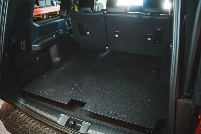Toyota – Land Cruiser – 2024-Present – LC250 – Explore Series – Rear Plate System