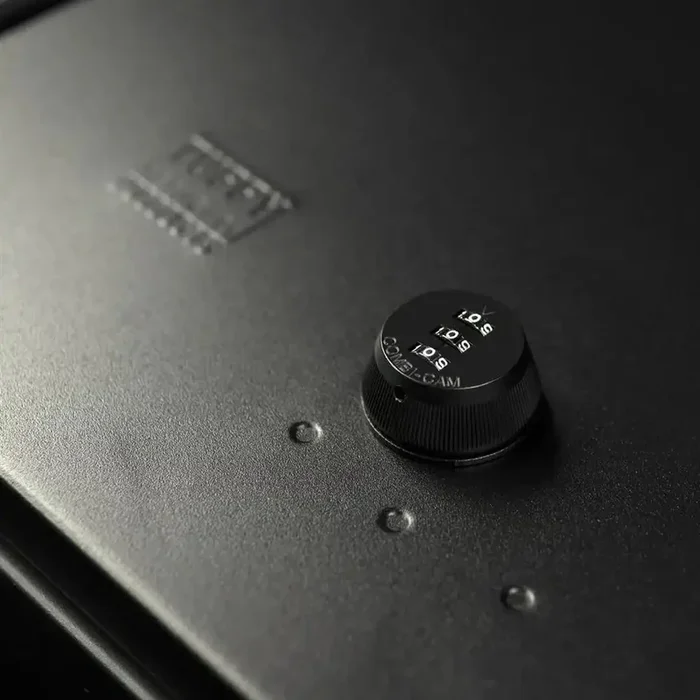 UNDERSEAT BOX W/COMBINNATION LOCK