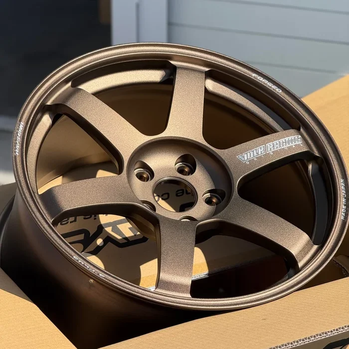 Volk Racing TE37 Saga S-Plus 18×9.5 +45 5×114.3 Bronze (SET)
