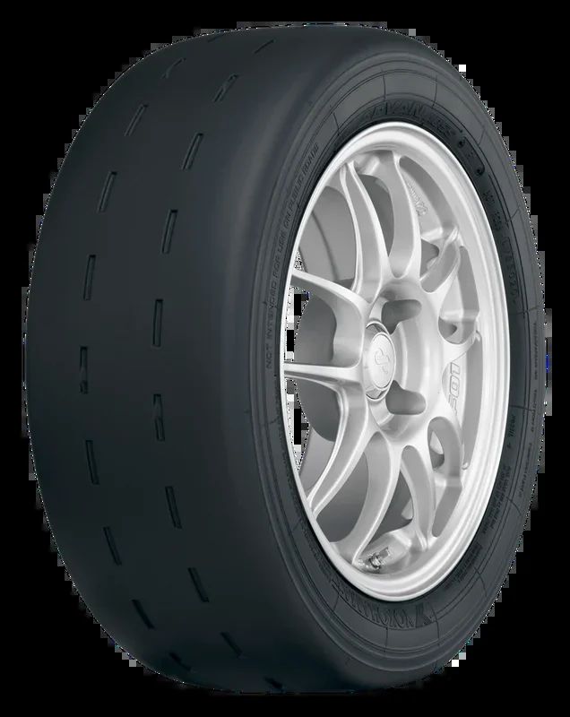 Yokohama Advan A055 Tire – 275/40R17 98W